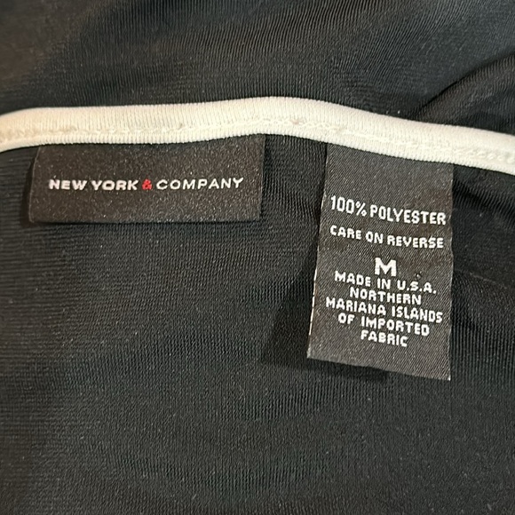 NEW YORK & COMPANY Pullover Tunic Top Black with White Trim & Tie String Size M - Picture 4 of 4